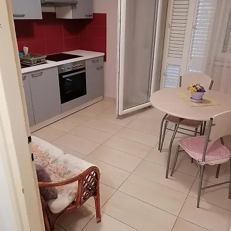 Apartman Thea